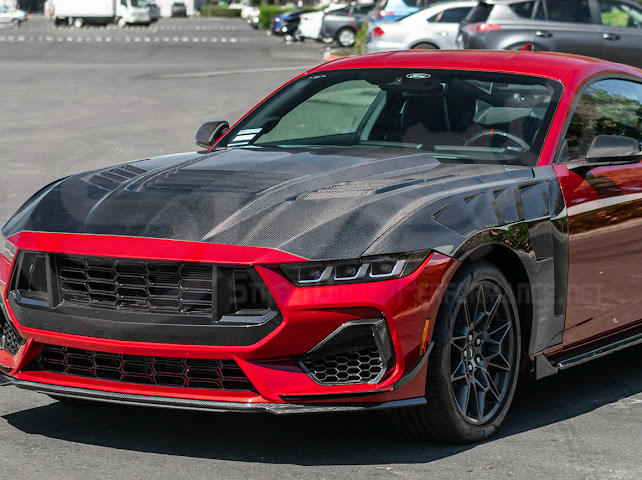 2024-UP FORD MUSTANG | SUPER SNAKE STYLE FRONT VENTED HOOD